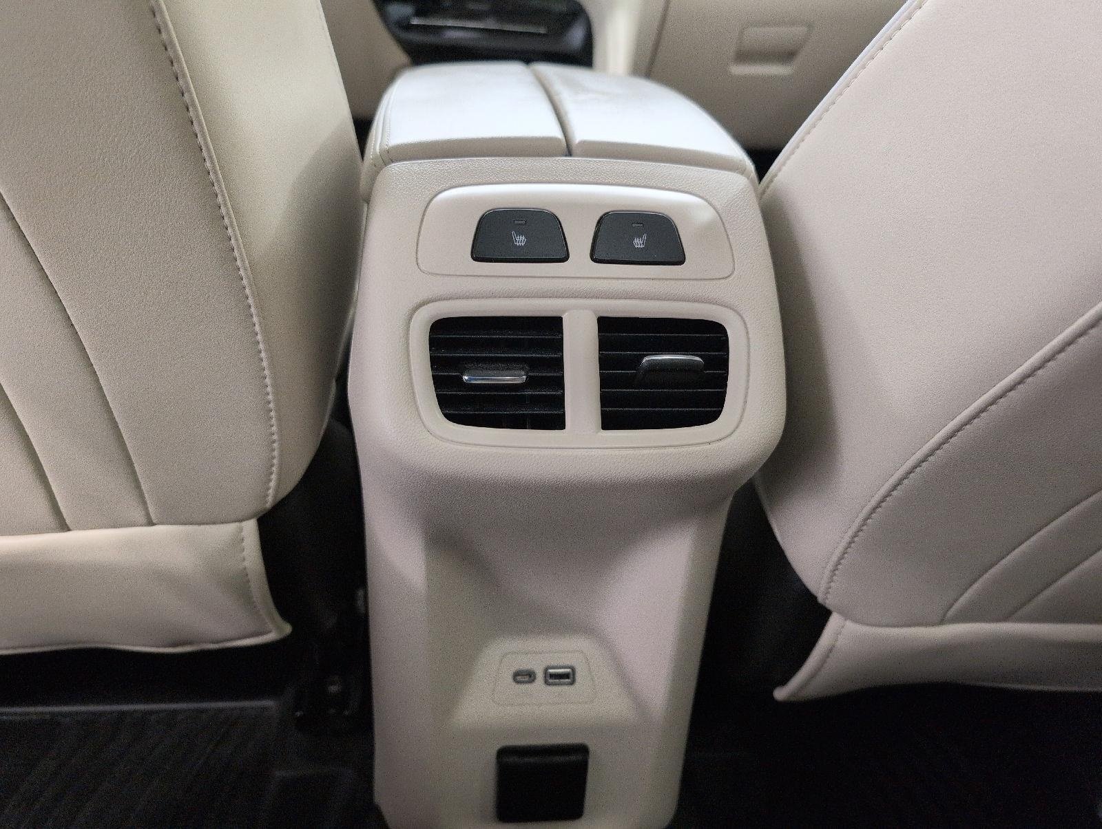 Used 2023 Buick Envision Avenir AWD/4WD image 22