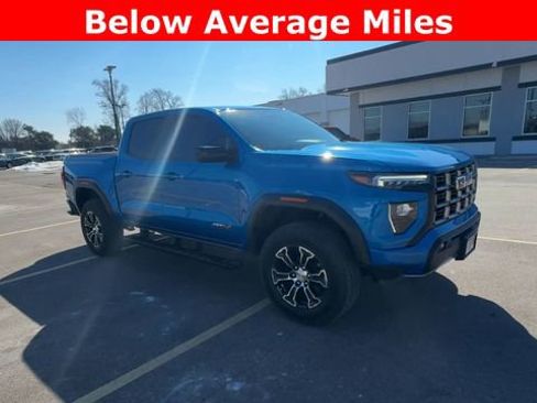 Used 2024 GMC Canyon AT4 image 2