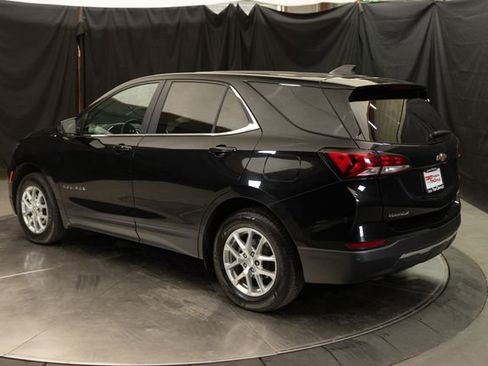 Used 2023 Chevrolet Equinox LT w/ Driver Convenience Package AWD/4WD image 13