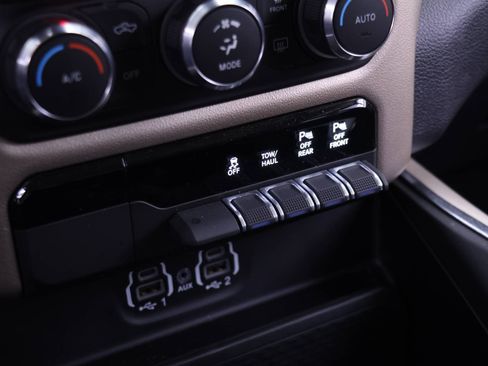 Used 2022 RAM 1500 Laramie image 6