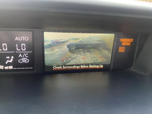 Used 2015 Subaru Forester 2.5i Touring w/ Eyesight & Navigation System AWD/4WD image 20