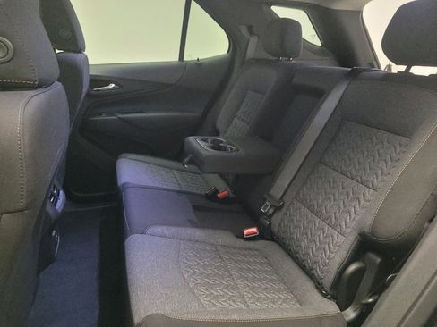 Used 2023 Chevrolet Equinox LT FWD image 18