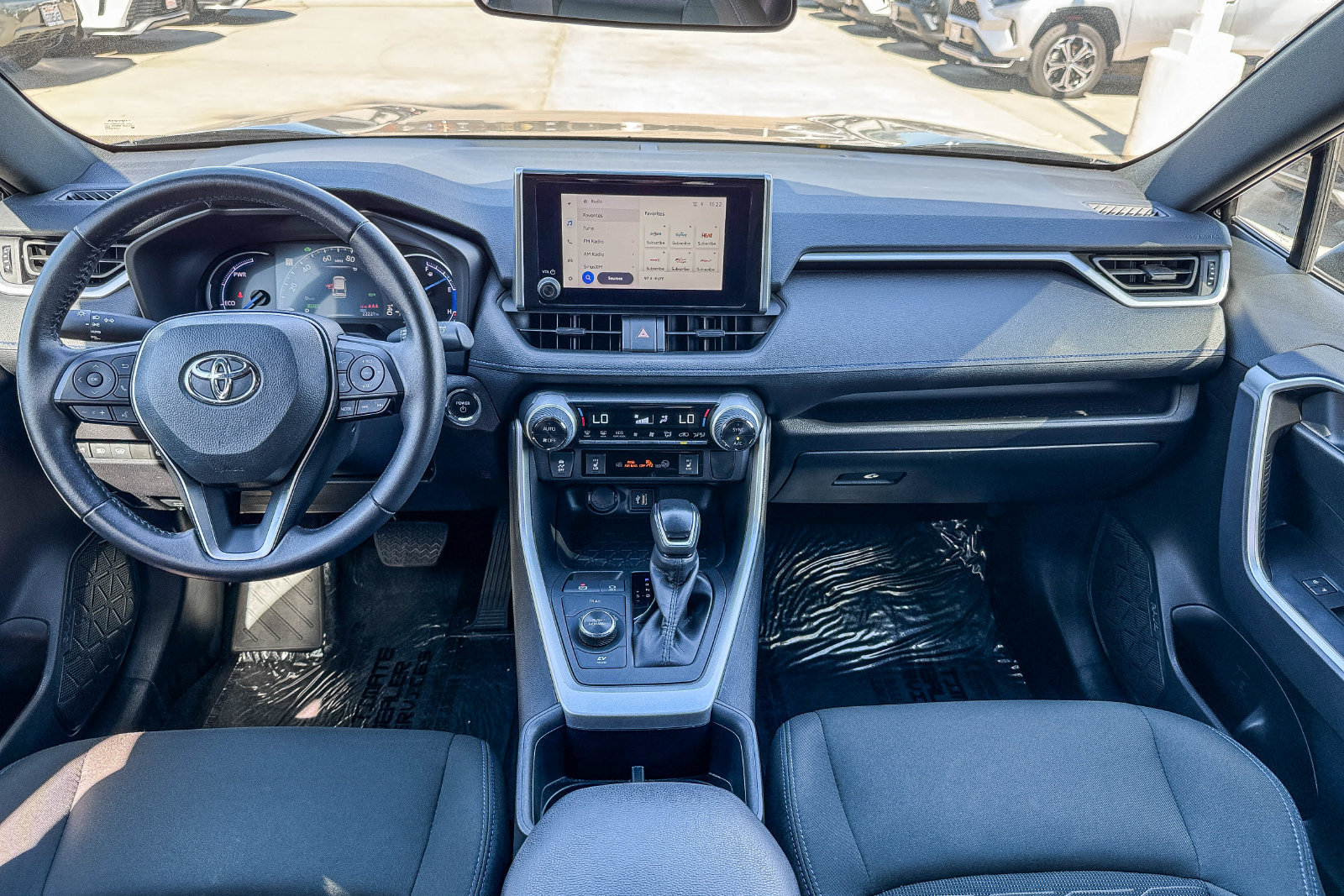 Certified 2025 Toyota RAV4 SE w/ Convenience Package AWD/4WD image 11