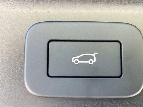 New 2026 Jaguar F-PACE R-Dynamic S image 13