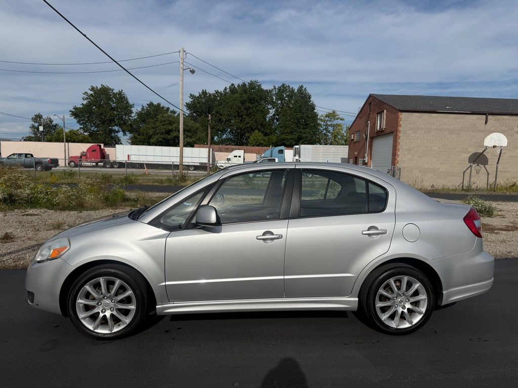 Used 2008 Suzuki SX4 Sedan FWD image 2