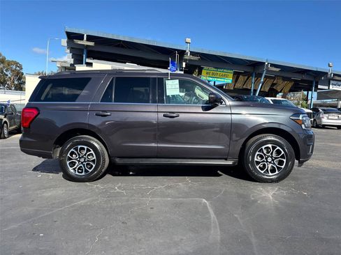 Certified 2024 Ford Expedition XLT AWD/4WD image 7