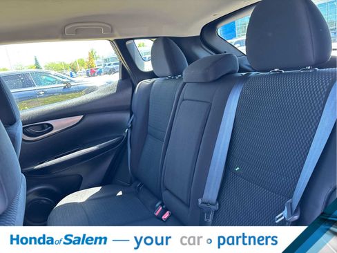 Used 2020 Nissan Rogue Sport S FWD image 13