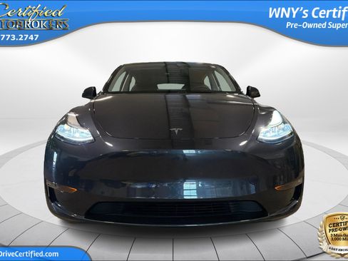 Used 2024 Tesla Model Y Long Range RWD image 2