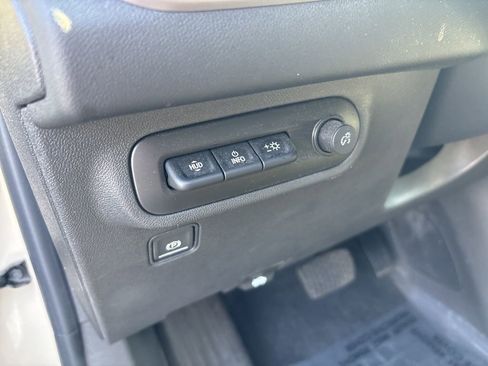 Used 2022 GMC Terrain AT4 w/ Infotainment Package II AWD/4WD image 21