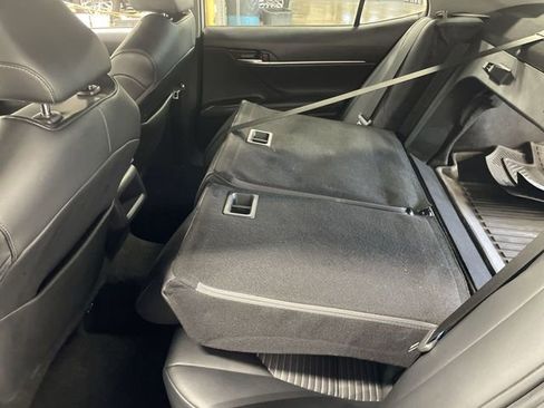 Used 2021 Toyota Camry SE w/ Convenience Package FWD image 24