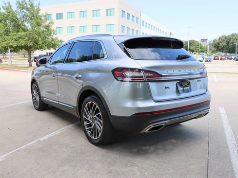 Used 2020 Lincoln Nautilus Reserve FWD image 5