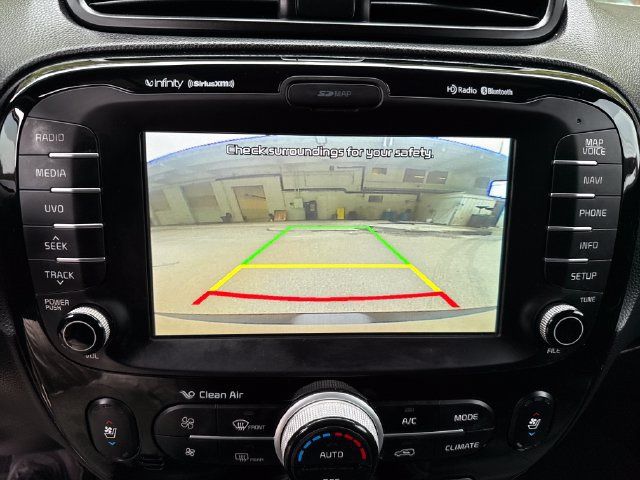 Used 2015 Kia Soul + w/ Primo Package FWD image 24