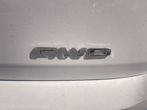 Used 2022 GMC Terrain SLT image 5