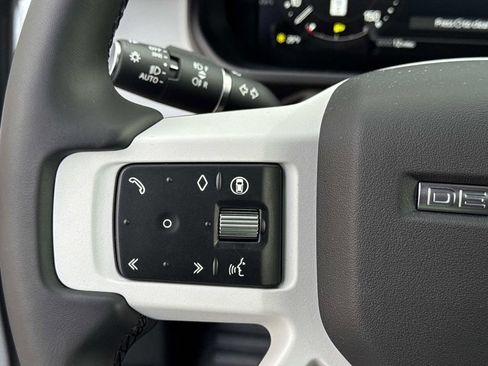 New 2026 Land Rover Defender 110 X-Dynamic SE image 28