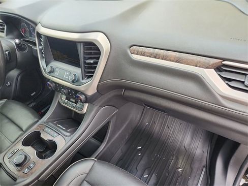Used 2021 GMC Acadia Denali w/ Denali Technology Package image 29