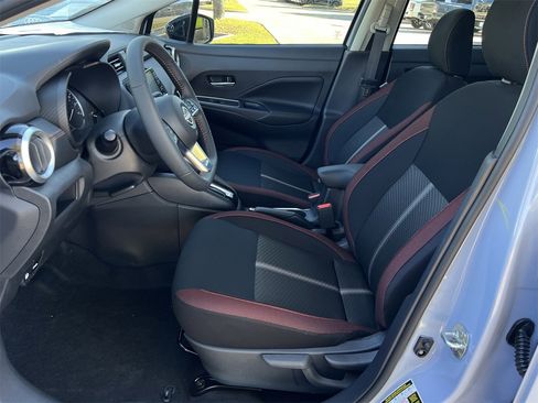 New 2025 Nissan Versa SR w/ Trunk Package image 17