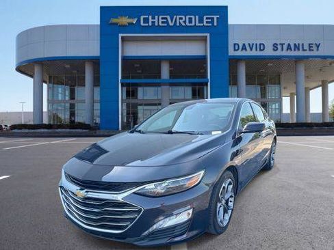 Used 2023 Chevrolet Malibu LT FWD image 1