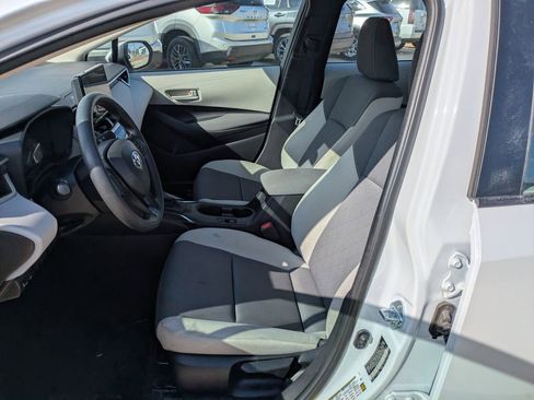 Used 2024 Toyota Corolla LE image 7