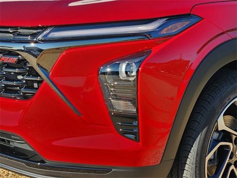 New 2026 Chevrolet Trax RS w/ Sunroof Package image 6