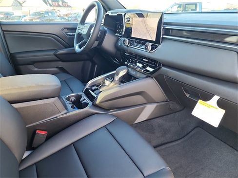 New 2026 GMC Canyon Elevation w/ Convenience Package image 17