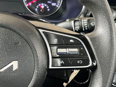 Used 2023 Kia Forte LXS image 24