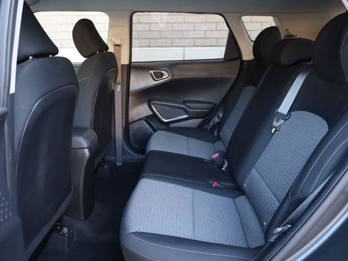 Used 2021 Kia Soul S FWD image 21