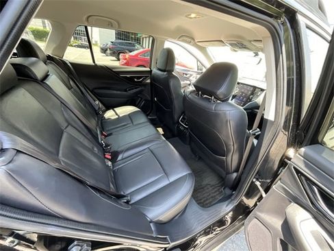 Used 2021 Subaru Outback Limited image 29