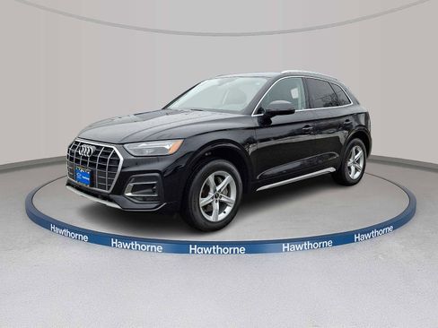 Used 2021 Audi Q5 Premium image 3