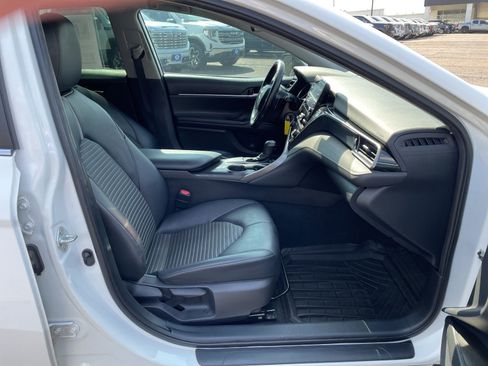 Used 2021 Toyota Camry SE image 23