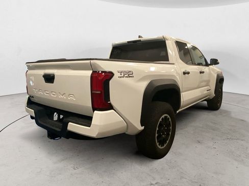 Used 2024 Toyota Tacoma TRD Off-Road image 5
