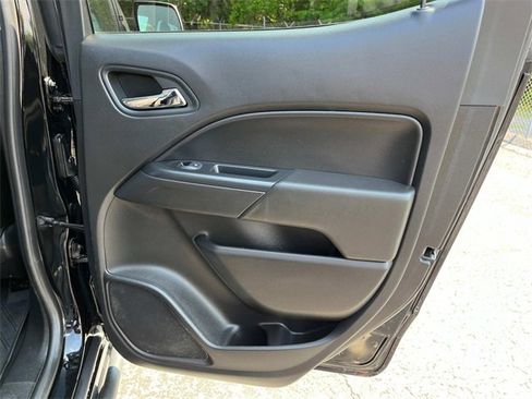 Used 2019 Chevrolet Colorado ZR2 image 21