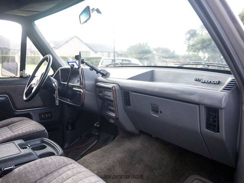 Used 1990 Ford Bronco AWD/4WD image 43