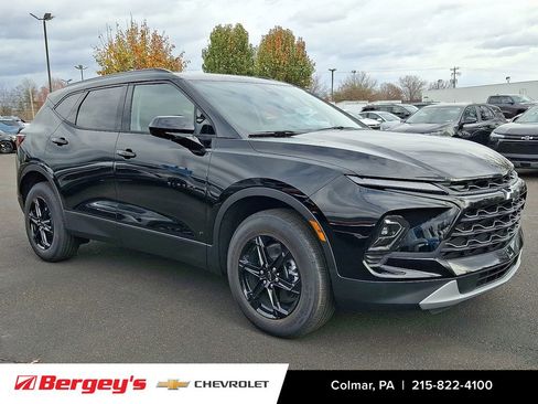 New 2025 Chevrolet Blazer LT w/ Convenience Package image 2