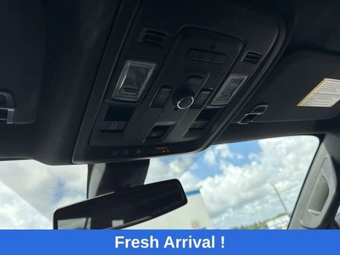 Used 2021 Chevrolet Tahoe LT w/ LT Signature Package RWD image 11