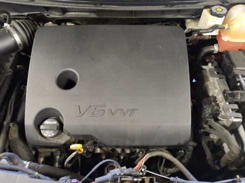 Used 2018 Buick Enclave Essence image 30