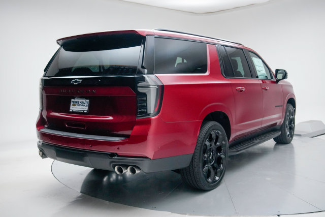 New 2026 Chevrolet Suburban RST AWD/4WD image 8