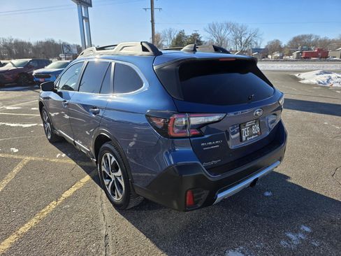 Used 2020 Subaru Outback Limited image 3
