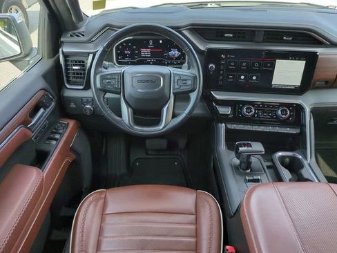 Used 2023 GMC Sierra 1500 Denali Ultimate AWD/4WD image 16