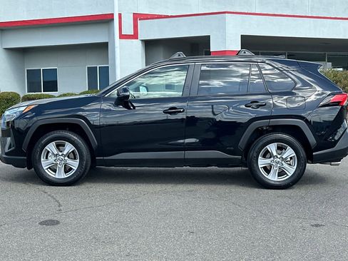 Used 2025 Toyota RAV4 LE AWD/4WD image 9