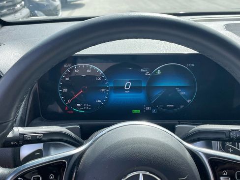 Used 2023 Mercedes-Benz EQB 250+ image 4