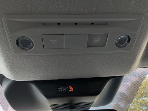 New 2026 Nissan Kicks S image 28