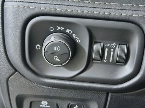 Used 2023 RAM 1500 Limited RWD image 16
