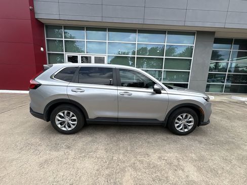 Used 2023 Honda CR-V LX image 7