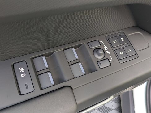 New 2026 Land Rover Defender 110 S AWD/4WD image 12