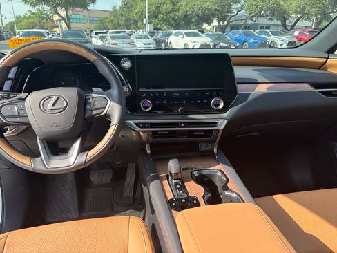 Used 2025 Lexus RX 350 Premium Plus w/ Convenience Package FWD image 18