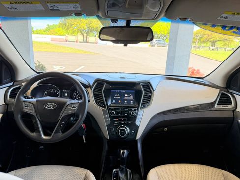 Used 2017 Hyundai Santa Fe Sport AWD/4WD image 9