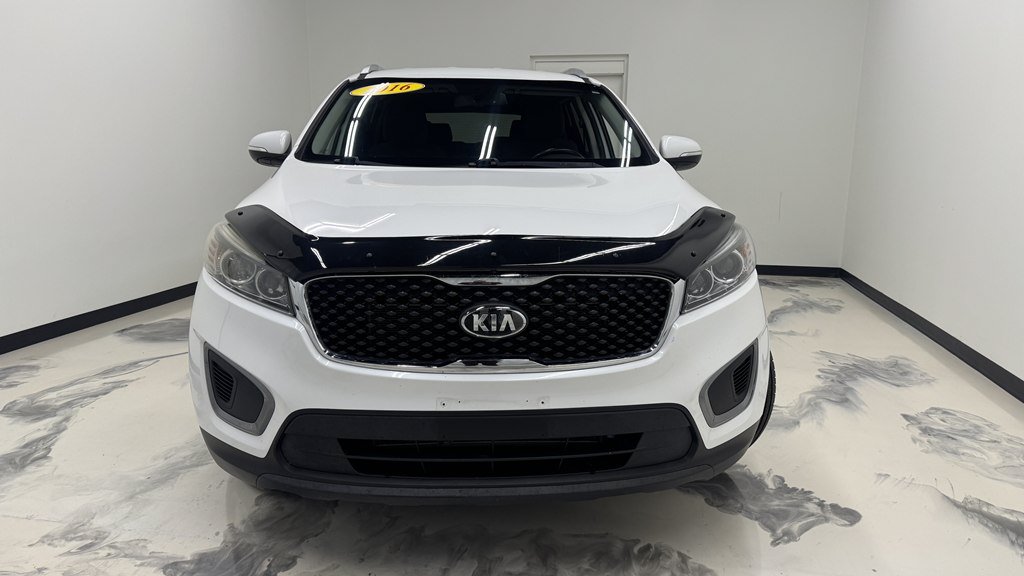 Used 2016 Kia Sorento AWD w/ LX Convenience Package image 3