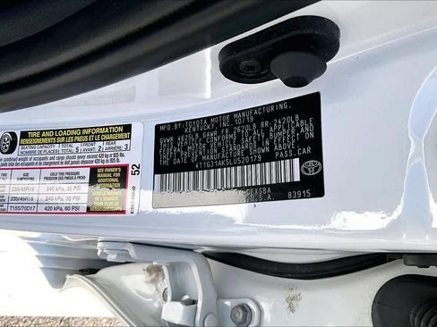 Used 2020 Toyota Camry SE image 38