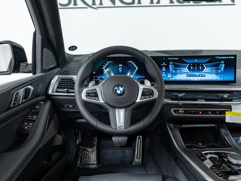 New 2026 BMW X5 xDrive40i w/ M Sport Package AWD/4WD image 17