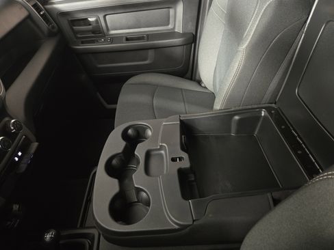 Used 2024 RAM 2500 Tradesman w/ Chrome Appearance Group image 28